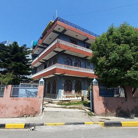 Hotel Lake Garden Pokhara Exterior photo