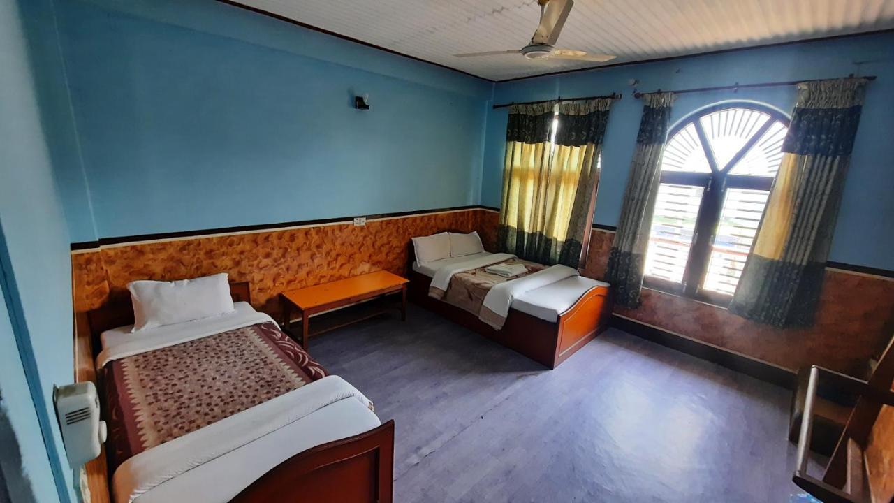 Hotel Lake Garden Pokhara Exterior photo