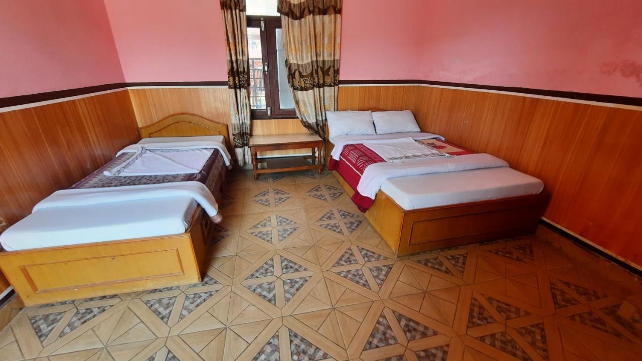Hotel Lake Garden Pokhara Exterior photo